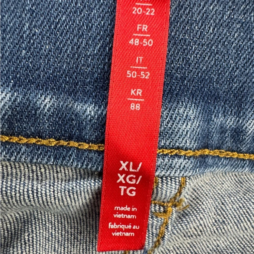 Spanx Flare Leg Jeans Size XL In Vintage Indigo Blue